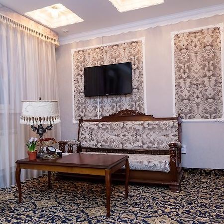 Hotel General Ekibastuz Habitación foto